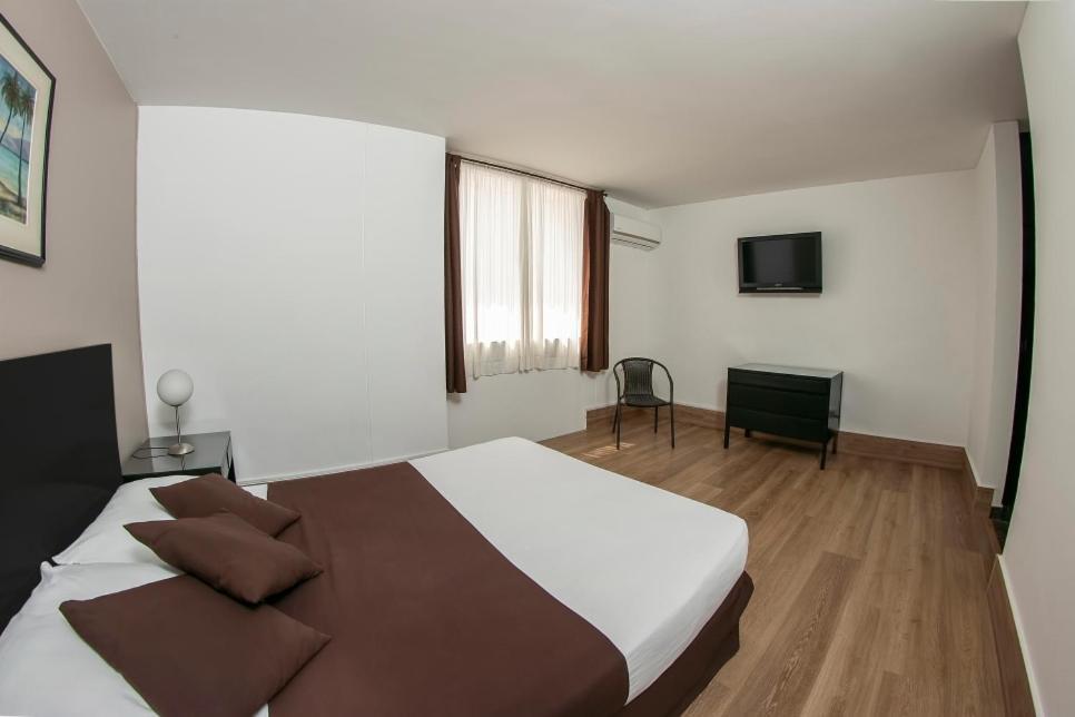 Hotel Americana 卡利 外观 照片